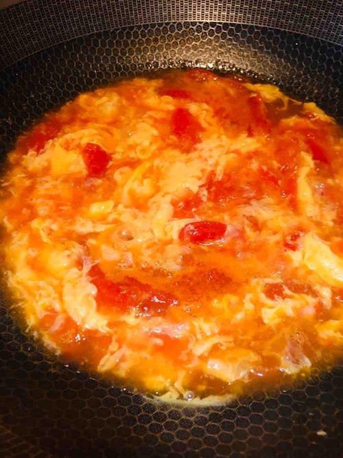 番茄鸡蛋汤,番茄鸡蛋汤的家常做法 - 美食杰番茄鸡蛋汤做法大全