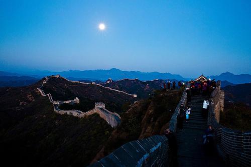 国庆经典诵读《月光下的中国》
