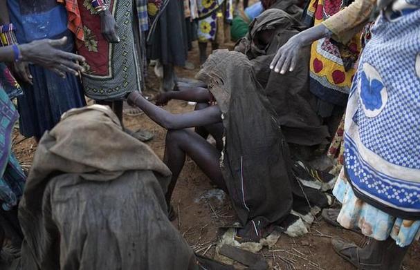 割礼是什么样的图片非洲女孩割礼是怎么一回事意义和目的