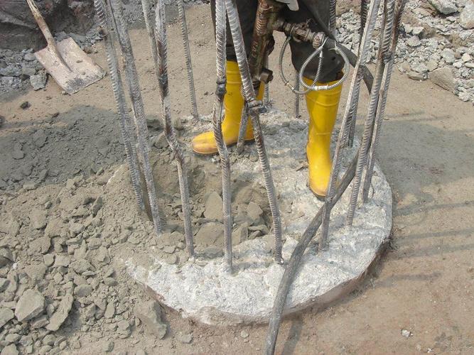 人工破桩头技巧桩头破除技术规范破桩头混凝土强度要求