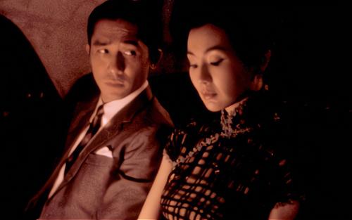 《花样年华》王家卫的"后现代"电影,被传统文化道德压抑的情感