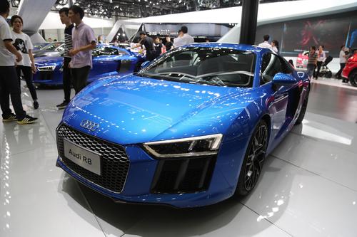 奥迪r8中国专享型,价值262.8万元超跑,车展实拍