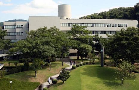 (日本留学)北陆大学成立于1975年,是沿日本海地区唯一的一所知名私立