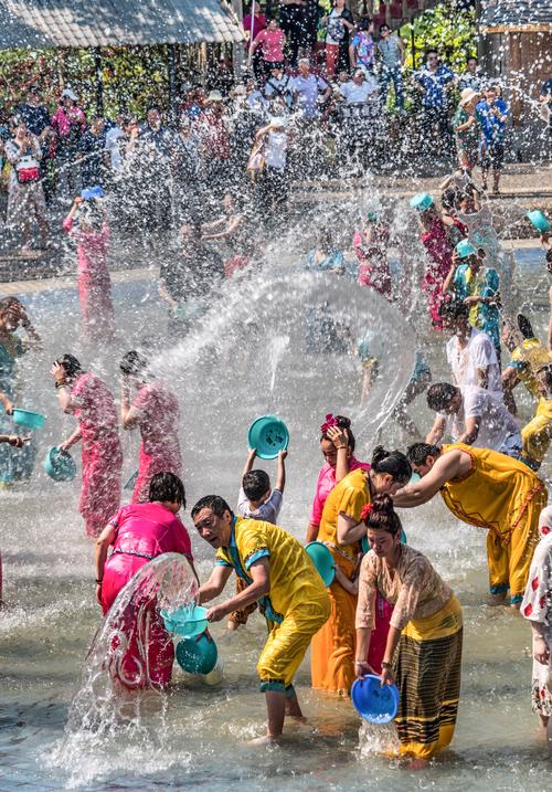2019年傣族新年泼水节(一)泼水活动