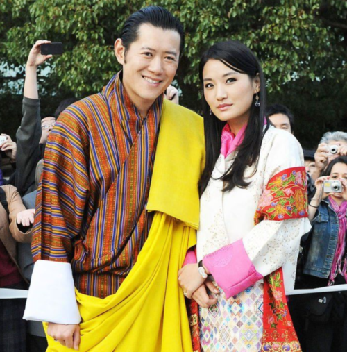 不丹最世人所熟知的,大概就是当今国王吉格梅和他那位美丽王后的爱情