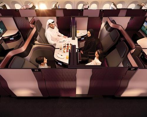 卡塔尔航空全新商务舱座椅"qsuite"揭幕 业界首创的商务舱4座合并及