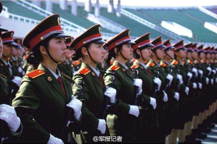 美得不忍直视:北京女大学生阅兵方阵