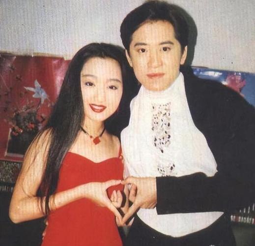 回顾杨钰莹与赖文峰分手25年后两个人的人生轨迹有何不同