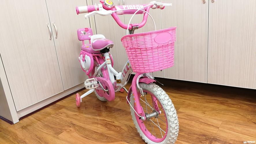 出售一辆99层新的飞鸽牌儿童自行车(粉色)