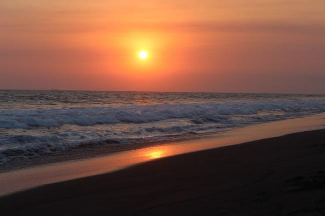 海滩日落风景图片 海滩 海岸 海边 沙滩 海浪 落日 日落 夕阳 残阳