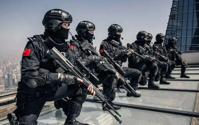 中国警察组建公安特警队1988年到底有多大的作用