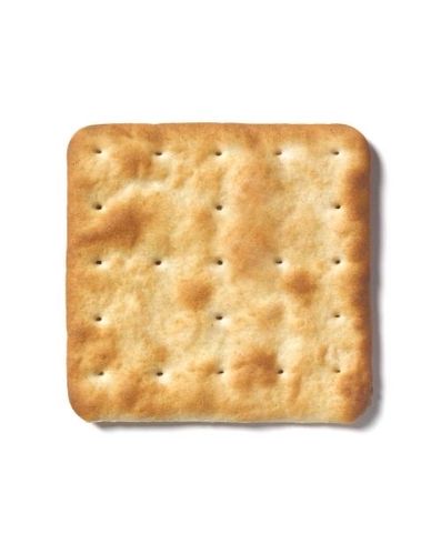 我是正方形饼干,有四条一样长的边和四个角.